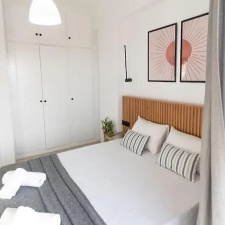 Διαμέρισμα Airy Flat At Xenios Avlais *