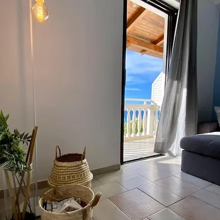 Διαμέρισμα Airy Flat At Xenios Avlais *